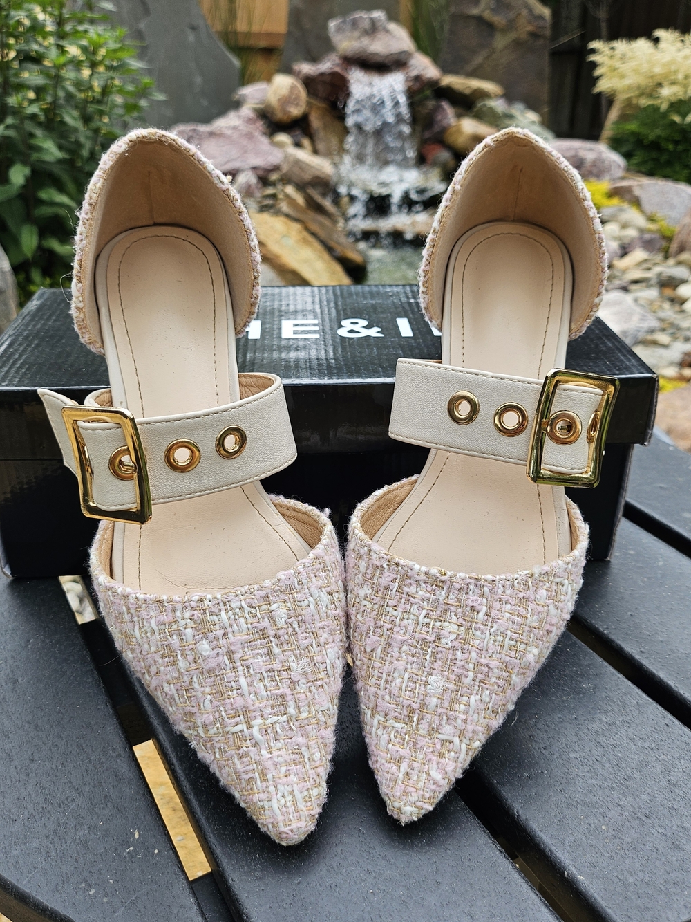 SHEIN Pink Tweed Pointed D'Orsay Flats with Cream Strap and Gold Buckle - Picture 3 of 5